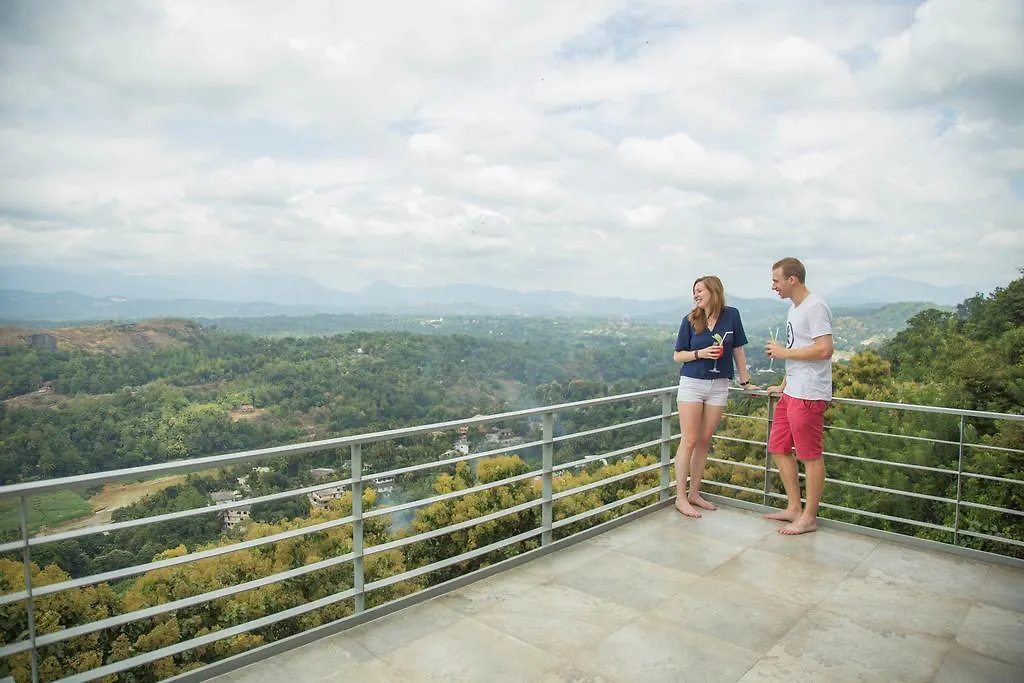 Sky Pavilion Kandy Villa